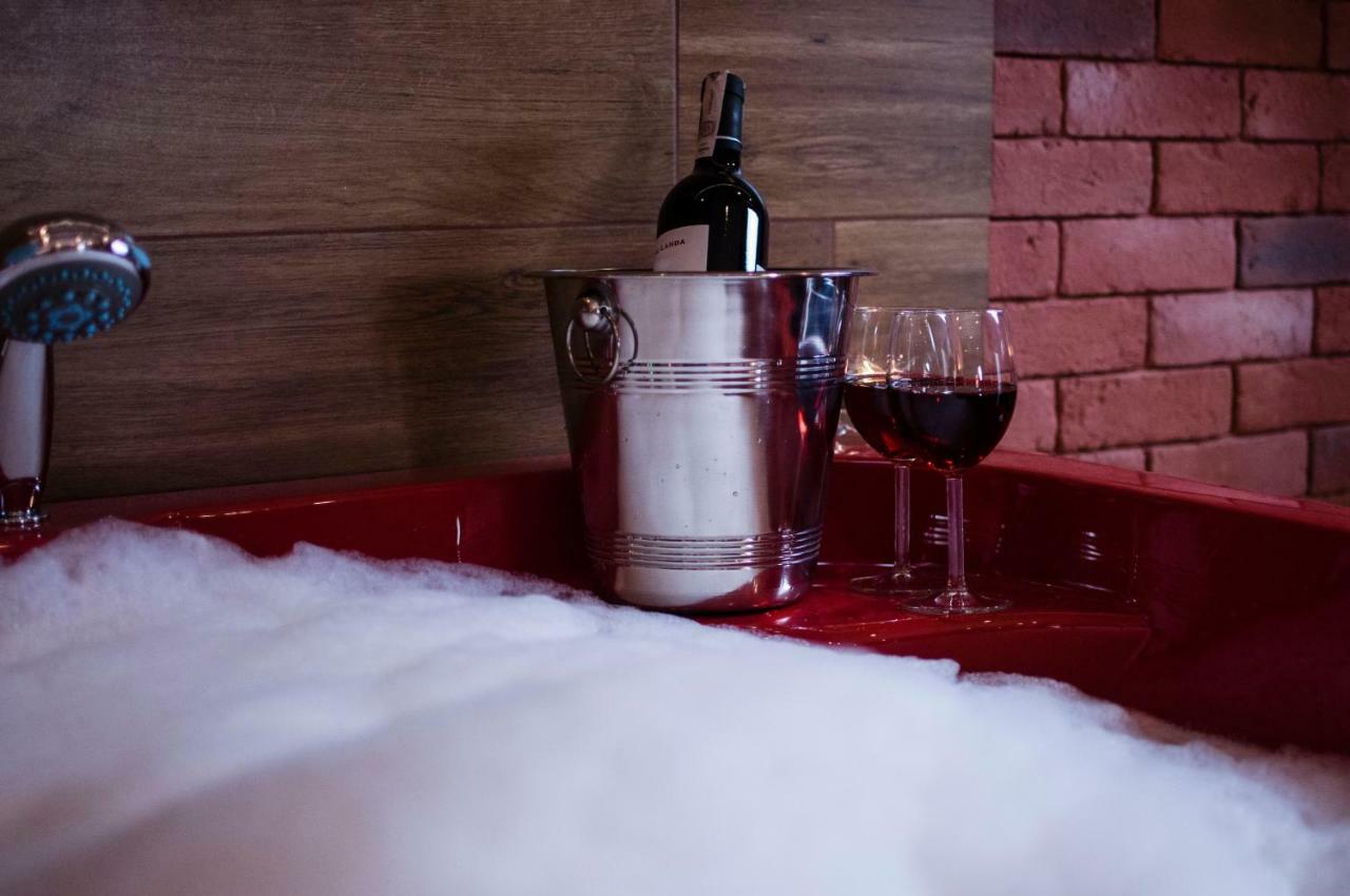 Jacuzzi Apartment Red Krakow Exterior photo
